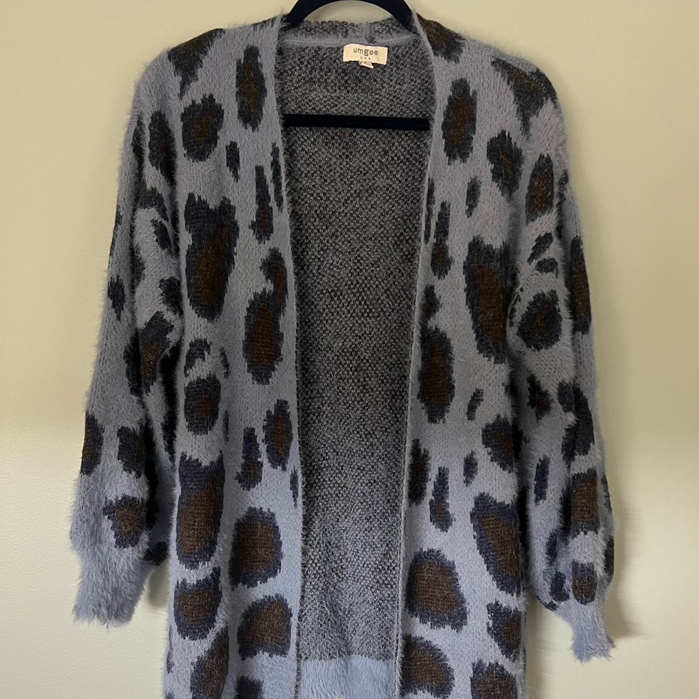 Women’s sweater